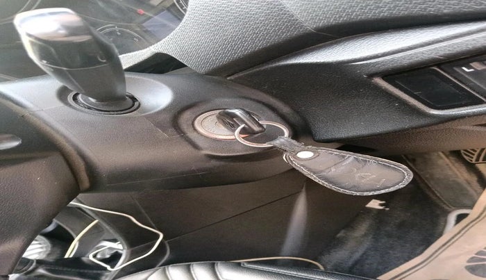 2018 Maruti Vitara Brezza LDI, Diesel, Manual, 55,892 km, interior