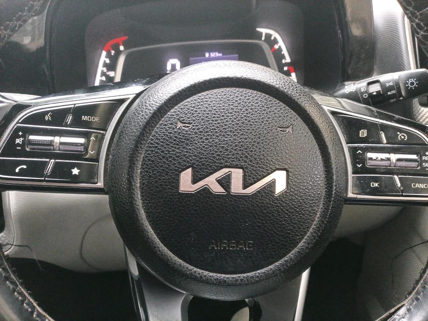 2021 KIA SONET HTX 1.0 IMT, Petrol, Manual, 1,33,637 km, interior