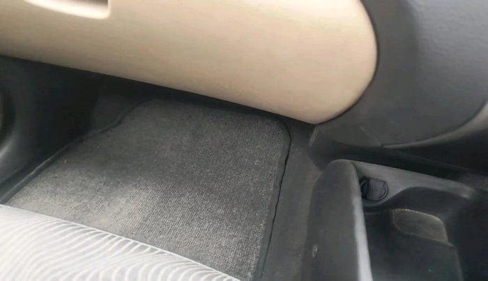 2011 Hyundai Eon ERA, Petrol, Manual, 74,422 km, interior