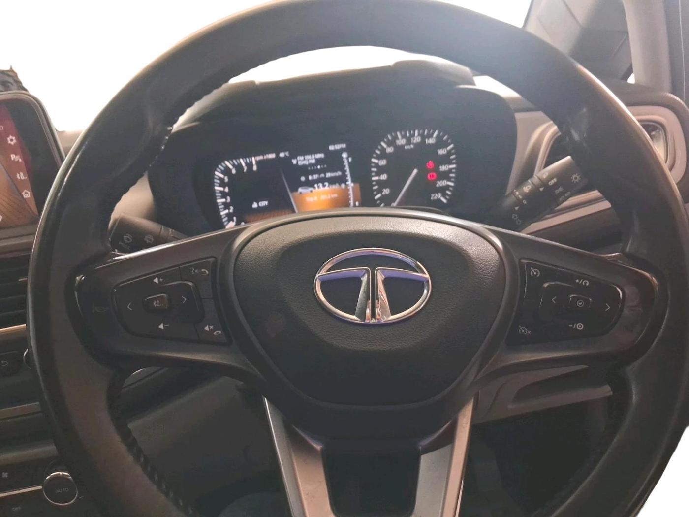 2020 Tata ALTROZ XZ PETROL, Petrol, Manual, 65,034 km, interior