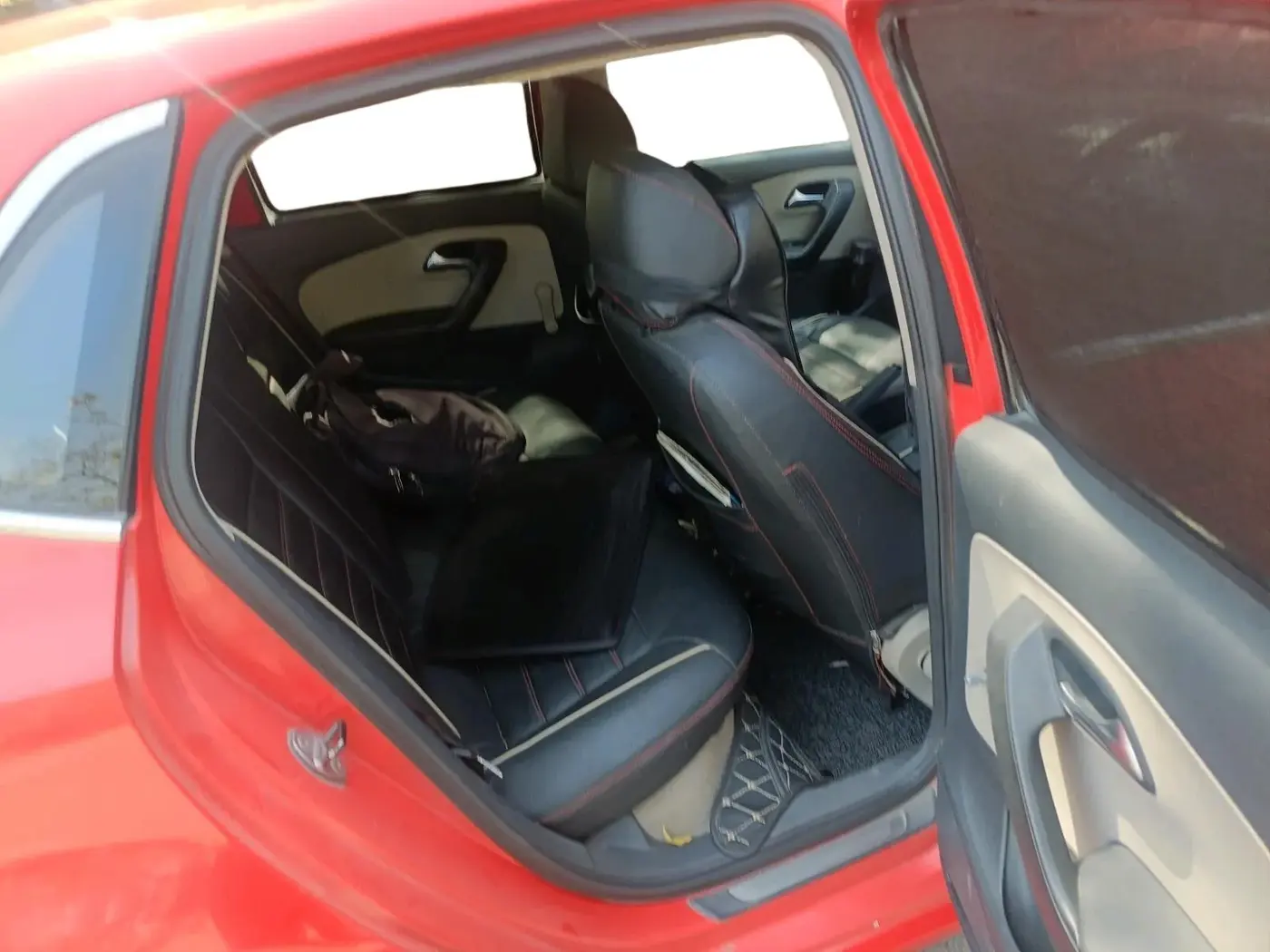 2012 Volkswagen Polo TRENDLINE 1.2L PETROL, Petrol, Manual, 1,37,354 km, interior