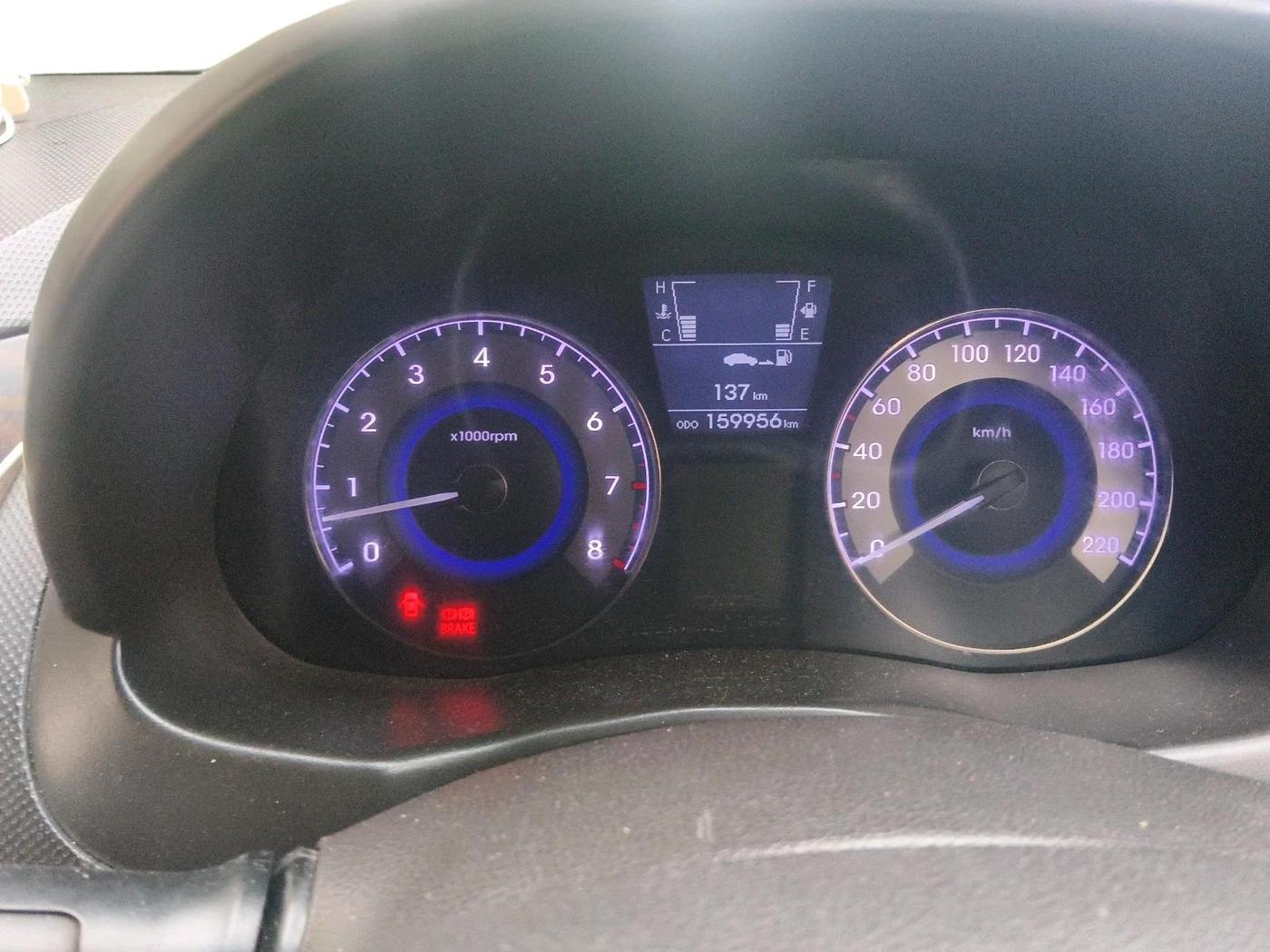 2012 Hyundai Verna FLUIDIC 1.6 VTVT SX, Petrol, Manual, 1,59,956 km, interior