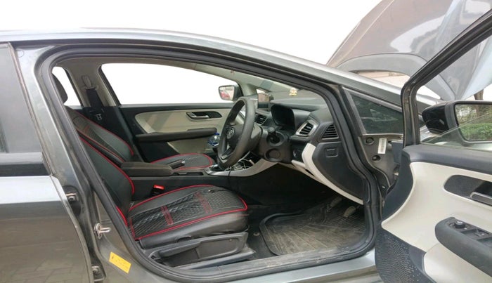 2022 Tata ALTROZ XZ PETROL, Petrol, Manual, 23,596 km, interior