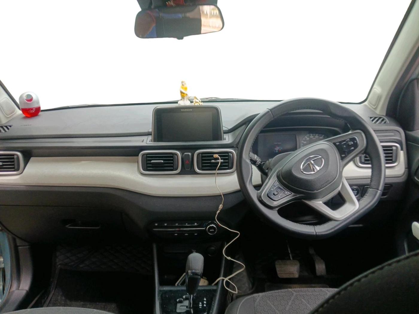 2023 Tata PUNCH CREATIVE  AMT, Petrol, Automatic, 71,496 km, interior