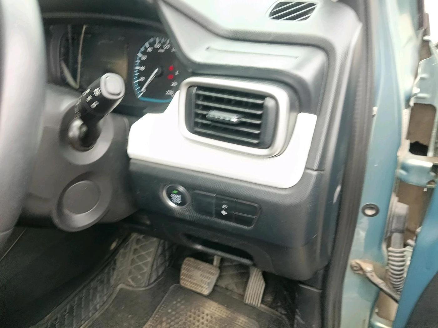 2023 Tata PUNCH CREATIVE  AMT, Petrol, Automatic, 71,496 km, interior