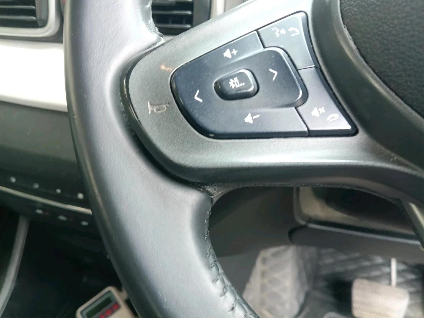 2023 Tata PUNCH CREATIVE  AMT, Petrol, Automatic, 71,496 km, interior