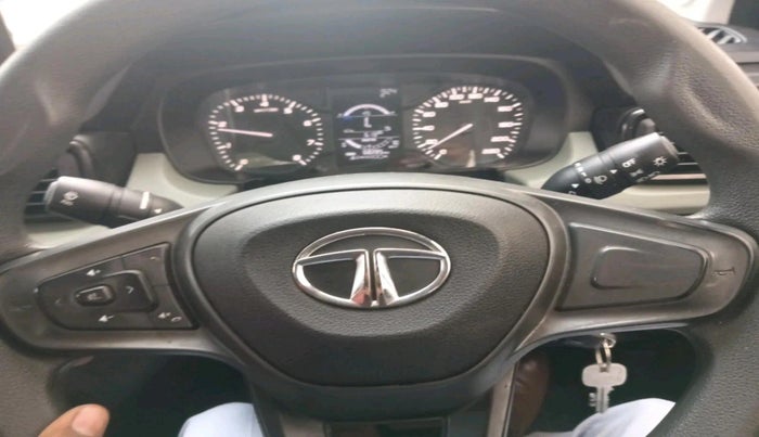 2022 Tata PUNCH ADVENTURE AMT, Petrol, Automatic, 68,285 km, interior