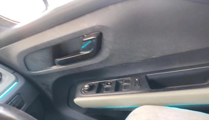 2022 Tata PUNCH ADVENTURE AMT, Petrol, Automatic, 62,919 km, interior