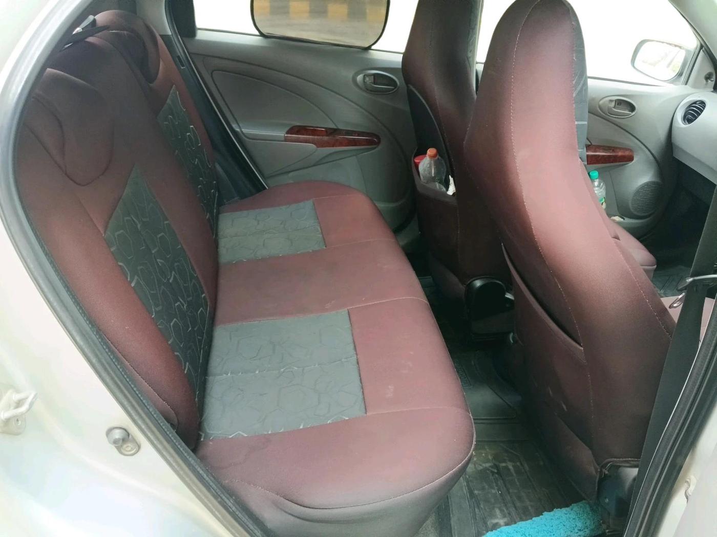 2011 Toyota Etios Liva G, CNG, Manual, 1,53,278 km, interior