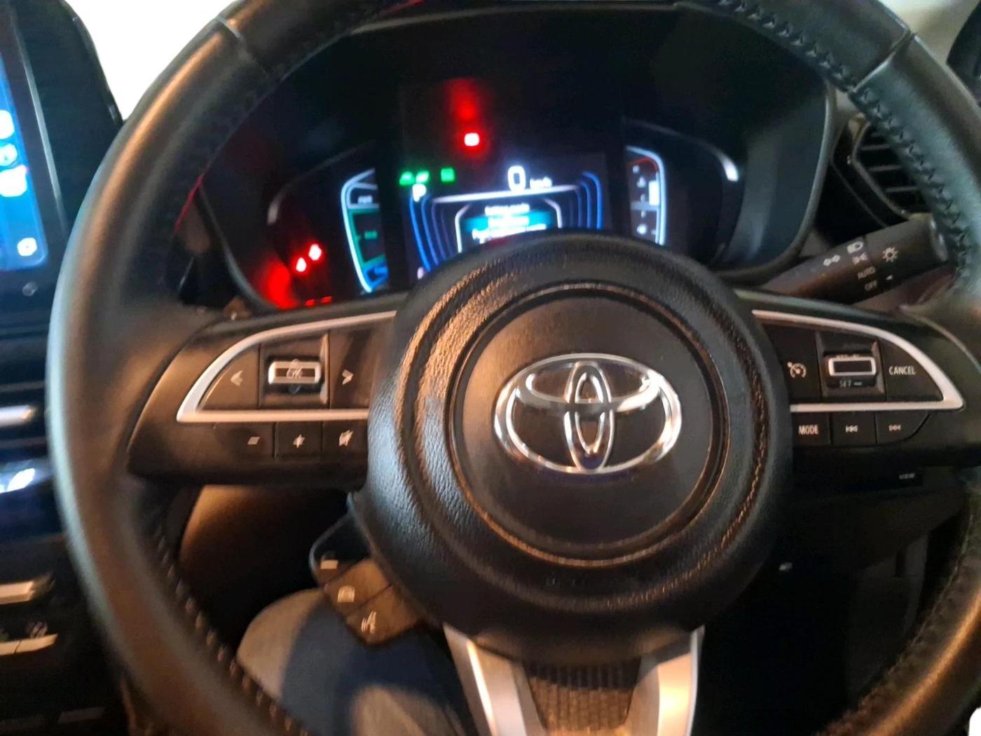 2025 Toyota URBAN CRUISER HYRYDER V HYBRID, Hybrid, Automatic, 31,474 km, interior