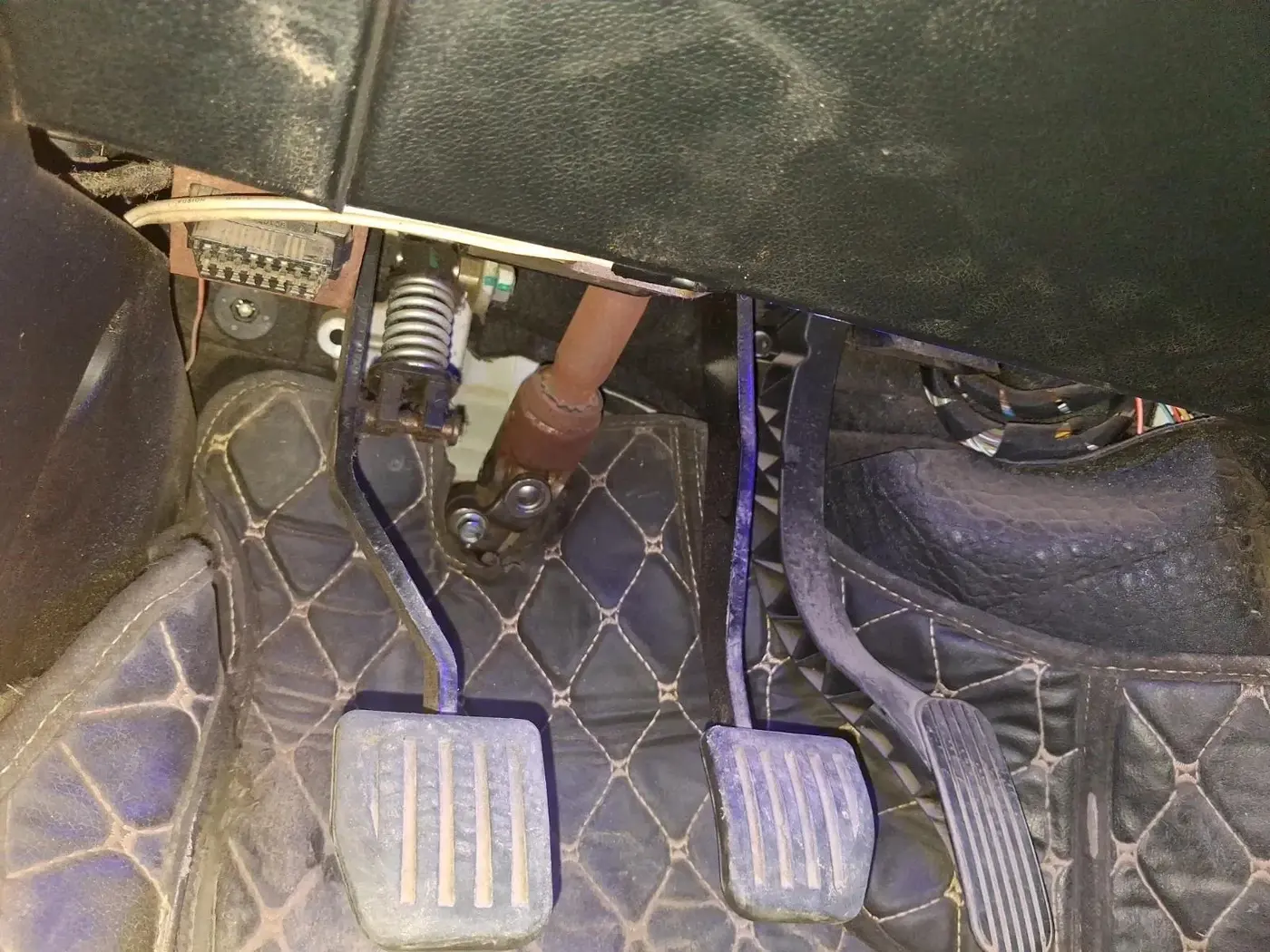 2019 Tata Harrier XE 2.0L KRYOTEC, Diesel, Manual, 1,26,470 km, interior