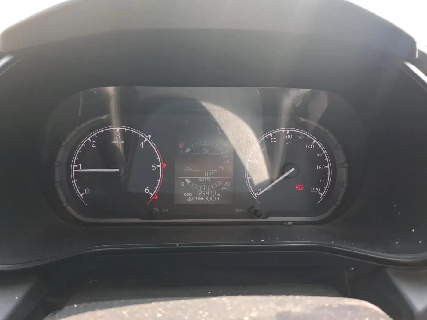 2019 Tata Harrier XE 2.0L KRYOTEC, Diesel, Manual, 1,26,470 km, interior