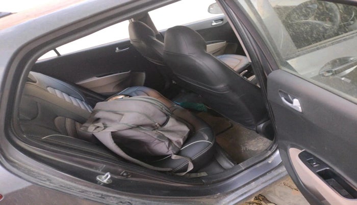 2017 Hyundai Grand i10 SPORTZ 1.2 KAPPA VTVT, Petrol, Manual, 1,08,029 km, interior