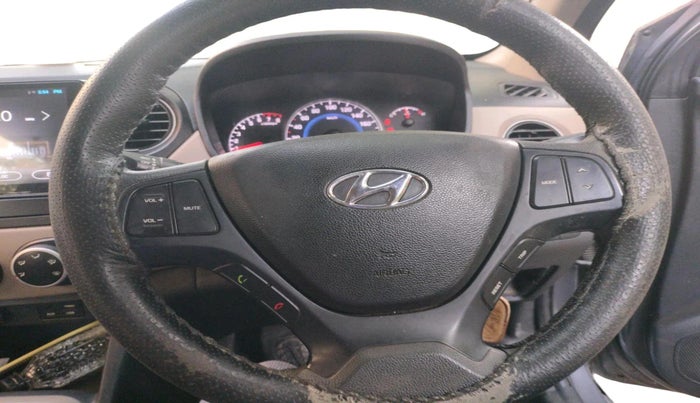 2017 Hyundai Grand i10 SPORTZ 1.2 KAPPA VTVT, Petrol, Manual, 1,08,029 km, interior