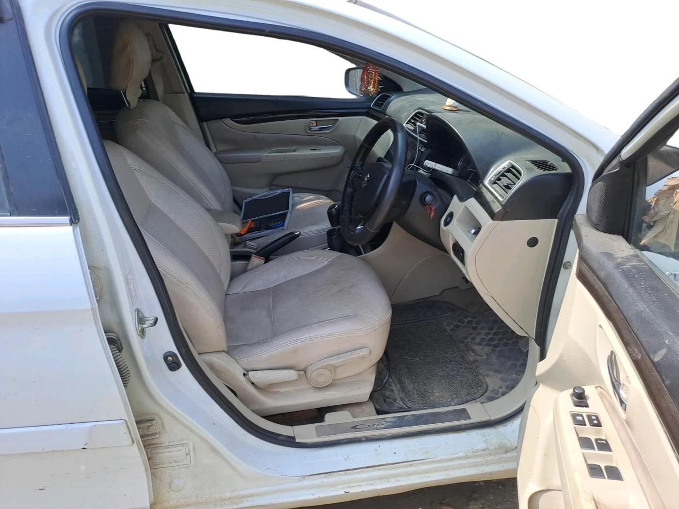 2014 Maruti Ciaz ZXI, CNG, Manual, 1,38,388 km, interior