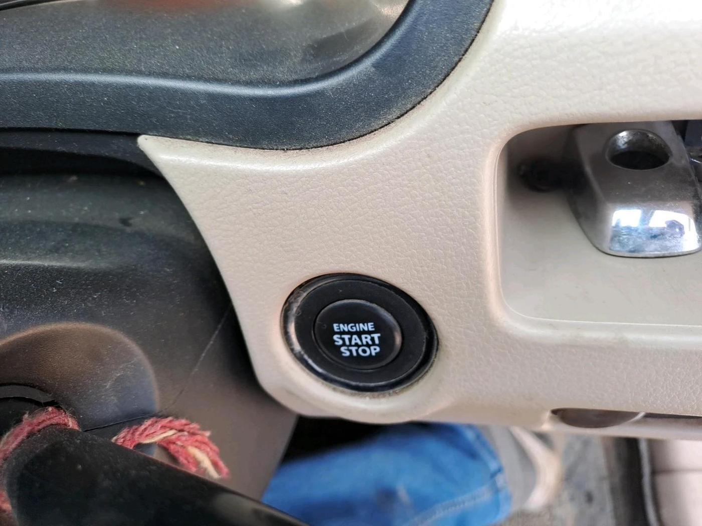 2014 Maruti Ciaz ZXI, CNG, Manual, 1,38,388 km, interior