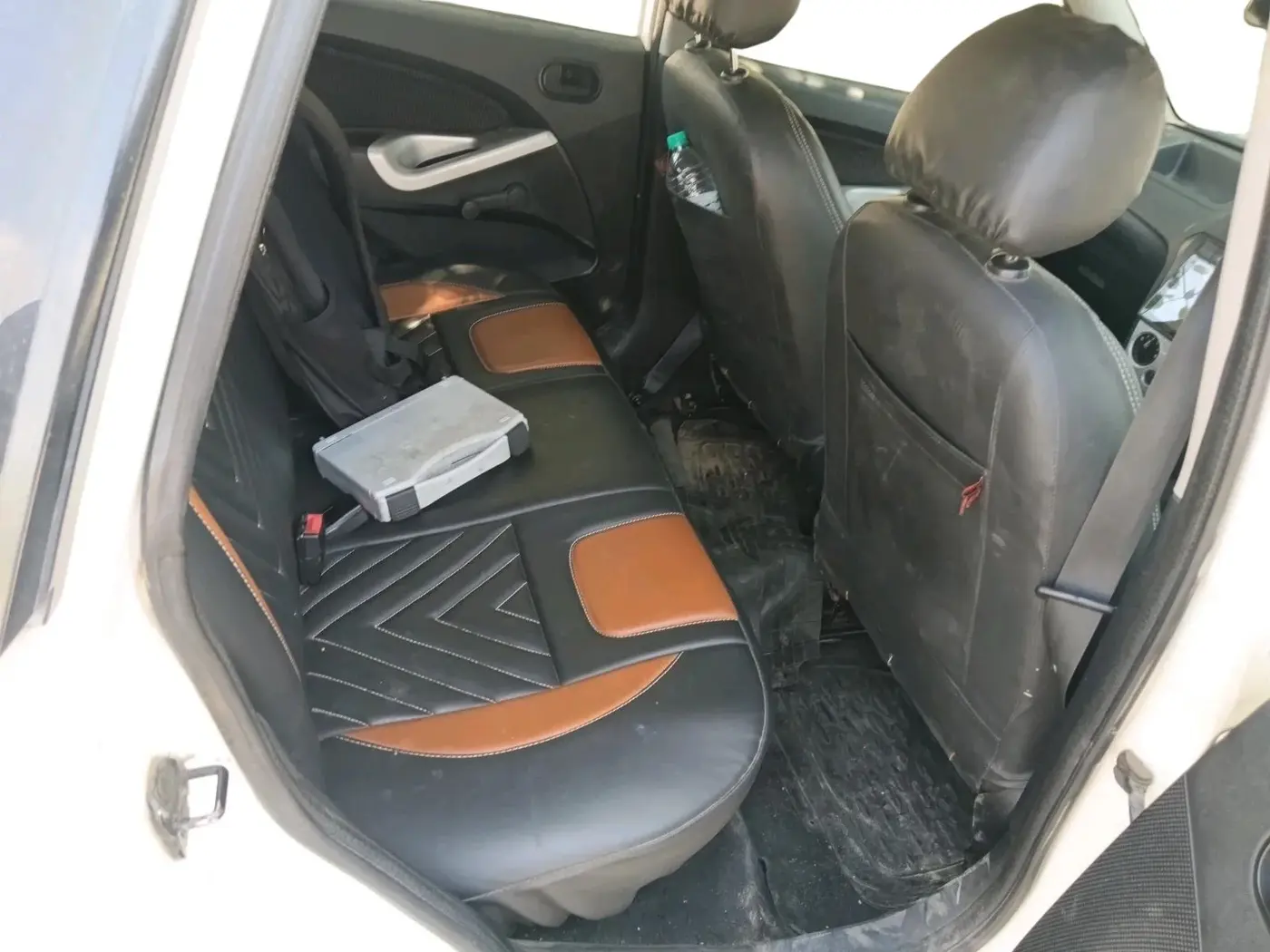 2013 Ford Figo ZXI 1.2 PETROL, Petrol, Manual, 63,328 km, interior