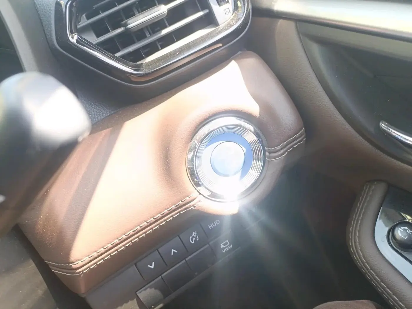 2024 Toyota URBAN CRUISER HYRYDER V HYBRID, Hybrid, Automatic, 4,159 km, interior