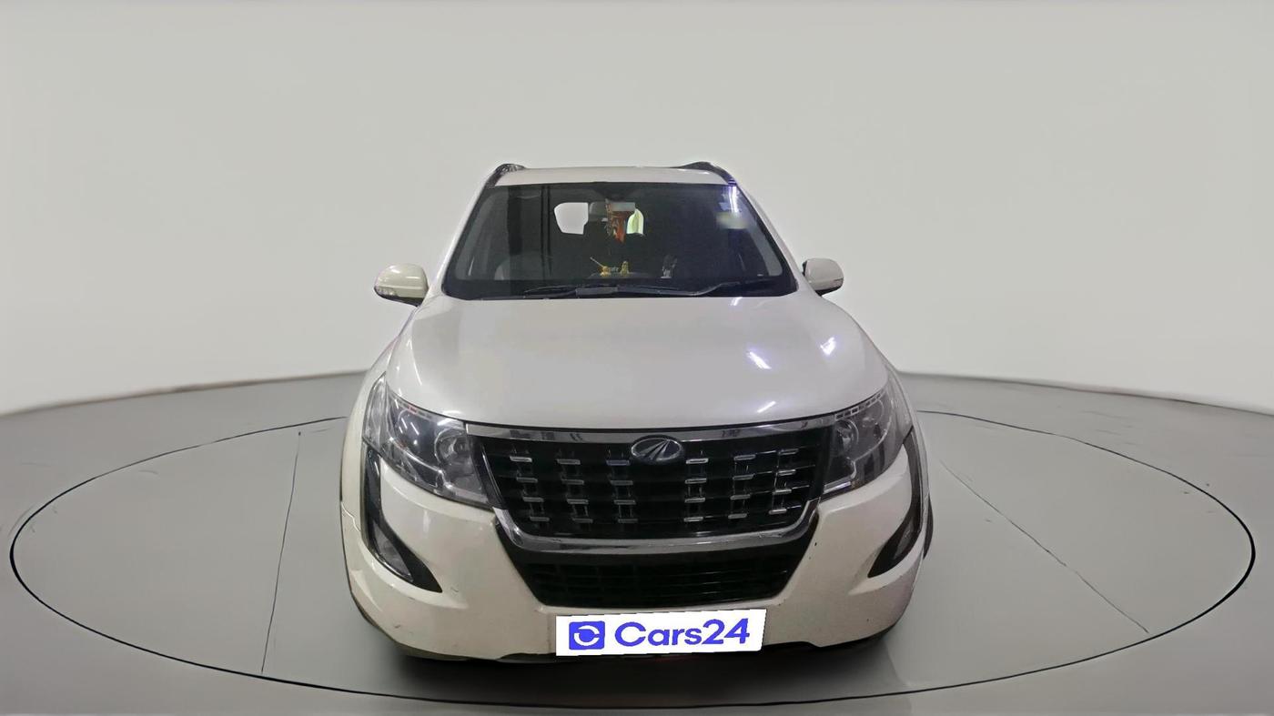 2020 Mahindra XUV500 W7, Diesel, Manual, 1,28,502 km, exterior
