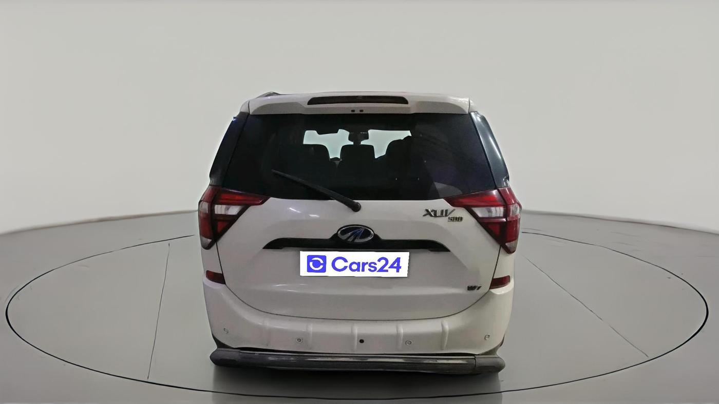 2020 Mahindra XUV500 W7, Diesel, Manual, 1,28,502 km, exterior