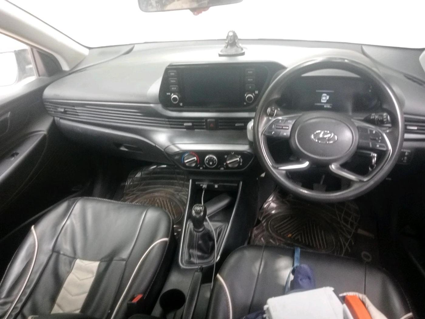 2020 Hyundai NEW I20 SPORTZ 1.2 MT, Petrol, Manual, 95,735 km, interior