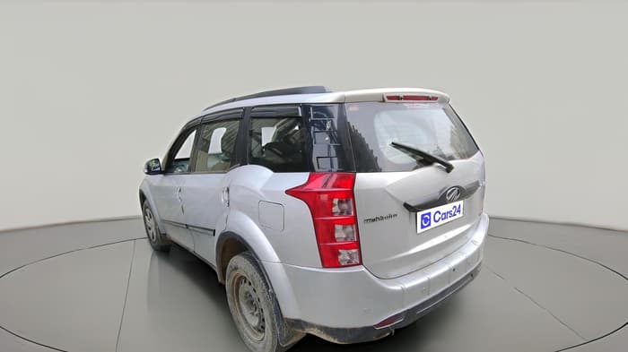 2017 Mahindra XUV500 W6 1.99, Diesel, Manual, 95,710 km, exterior