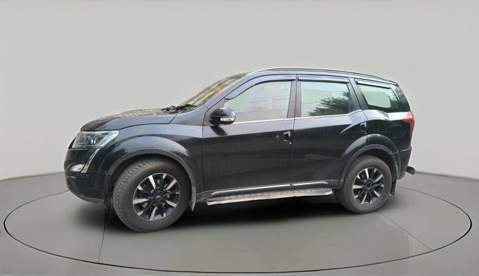 2018 Mahindra XUV500 W11 AT, Diesel, Automatic, 2,29,832 km, exterior