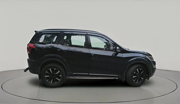 2018 Mahindra XUV500 W11 AT, Diesel, Automatic, 2,29,832 km, exterior