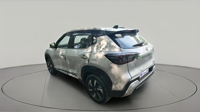 2025 Nissan MAGNITE Tekna B4D 1.0 Petrol AMT, CNG, Automatic, 20,004 km, exterior
