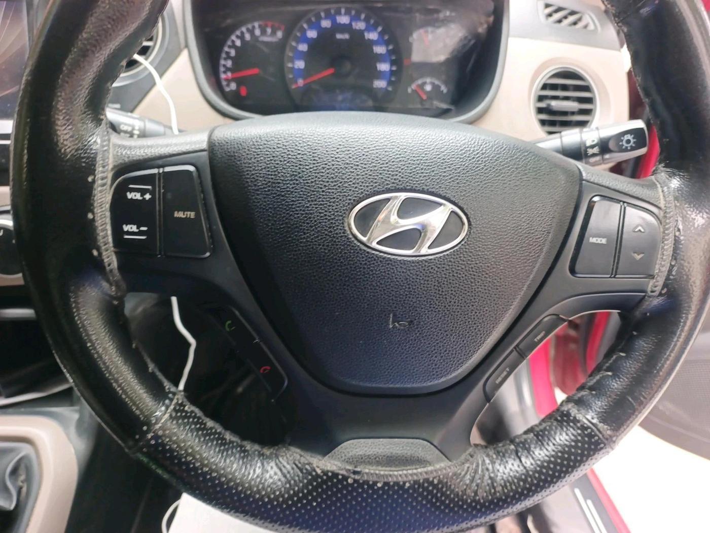 2014 Hyundai Xcent S 1.2, Petrol, Manual, 92,206 km, interior