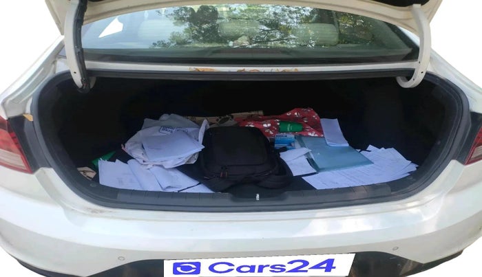 2020 Hyundai New Elantra 2.0 SX AT PETROL, Petrol, Automatic, 1,29,643 km, exterior