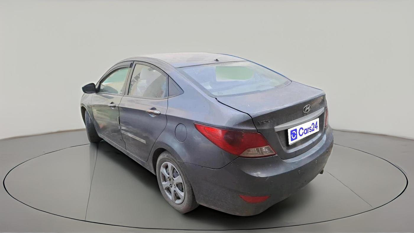 2013 Hyundai Verna FLUIDIC 1.4 VTVT, CNG, Manual, 2,22,375 km, exterior