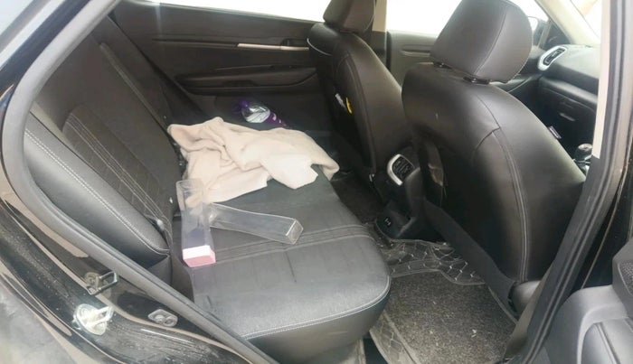 2024 KIA SONET HTK (O) 1.2 Petrol MT, Petrol, Manual, 16,893 km, interior