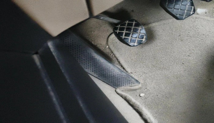 2016 Volkswagen Ameo COMFORTLINE 1.5L, Diesel, Manual, 1,91,055 km, interior