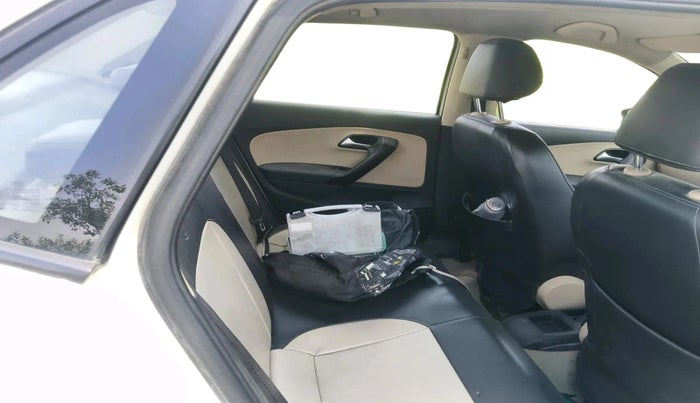 2016 Volkswagen Ameo COMFORTLINE 1.5L, Diesel, Manual, 1,91,055 km, interior