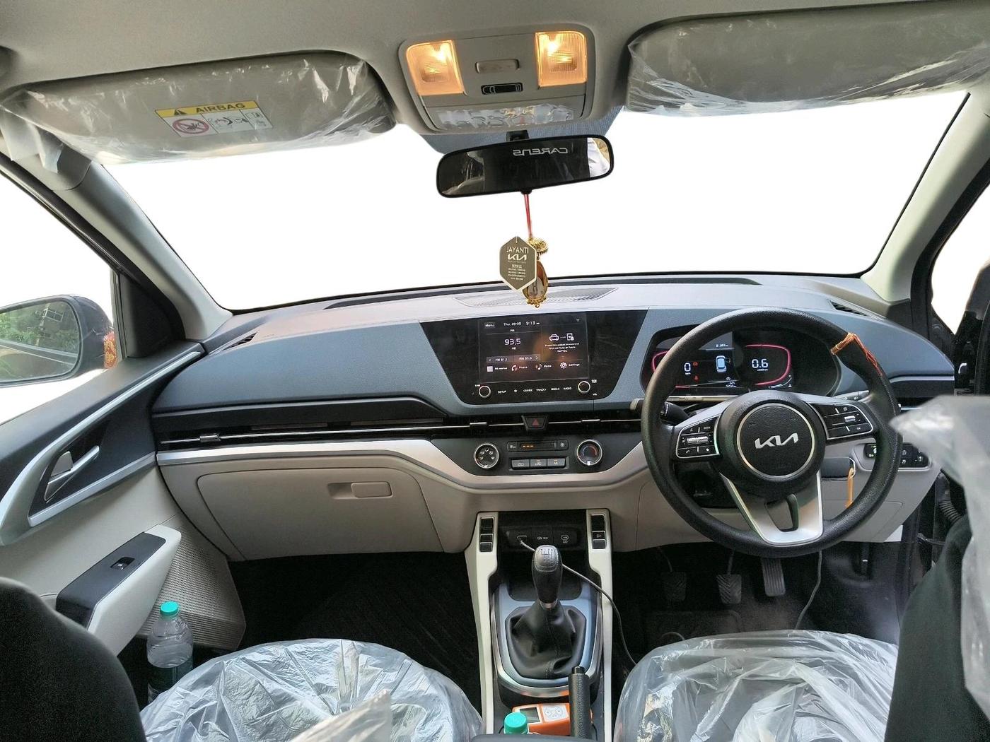 2026 KIA CARENS Premium (O) 1.5 Petrol 7 STR, Petrol, Manual, 5,250 km, interior
