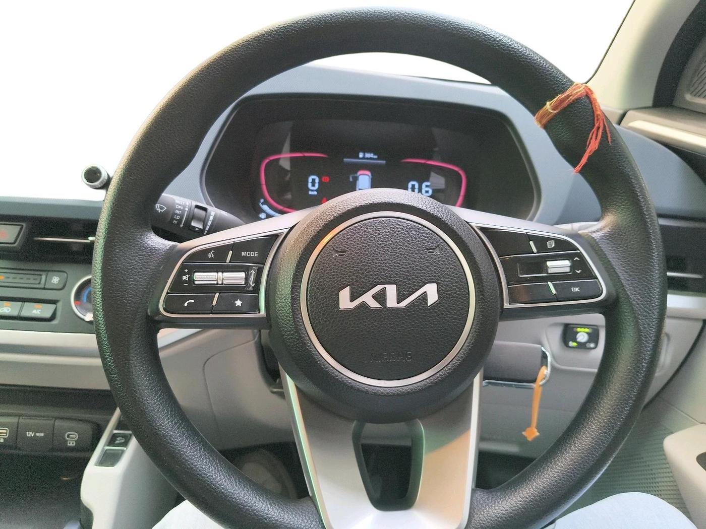 2026 KIA CARENS Premium (O) 1.5 Petrol 7 STR, Petrol, Manual, 5,250 km, interior