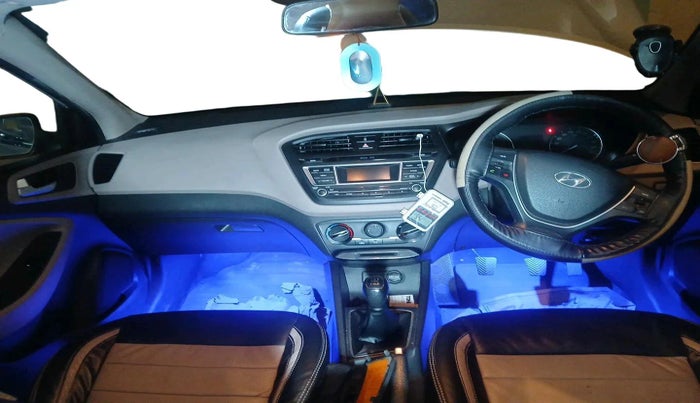 2015 Hyundai Elite i20 MAGNA 1.2, Petrol, Manual, 1,17,791 km, interior