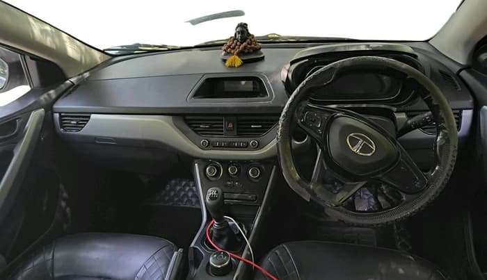 2022 Tata NEXON XM SUNROOF PETROL, Petrol, Manual, 65,377 km, interior