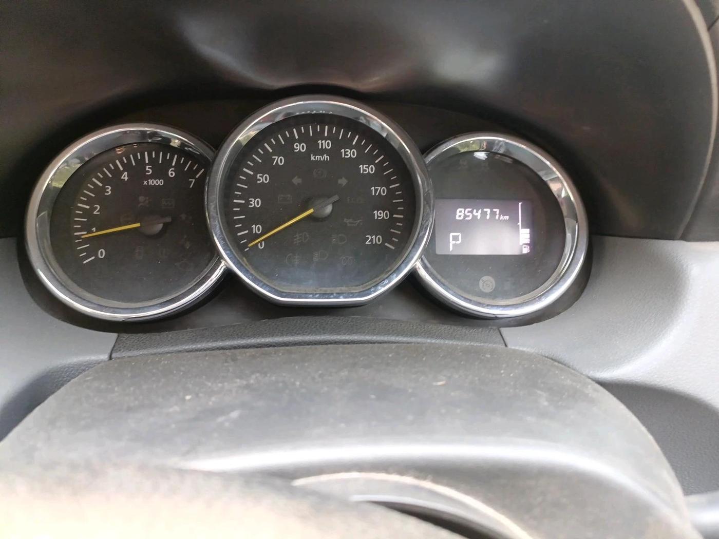 2017 Renault Duster RXS CVT, CNG, Automatic, 85,477 km, interior