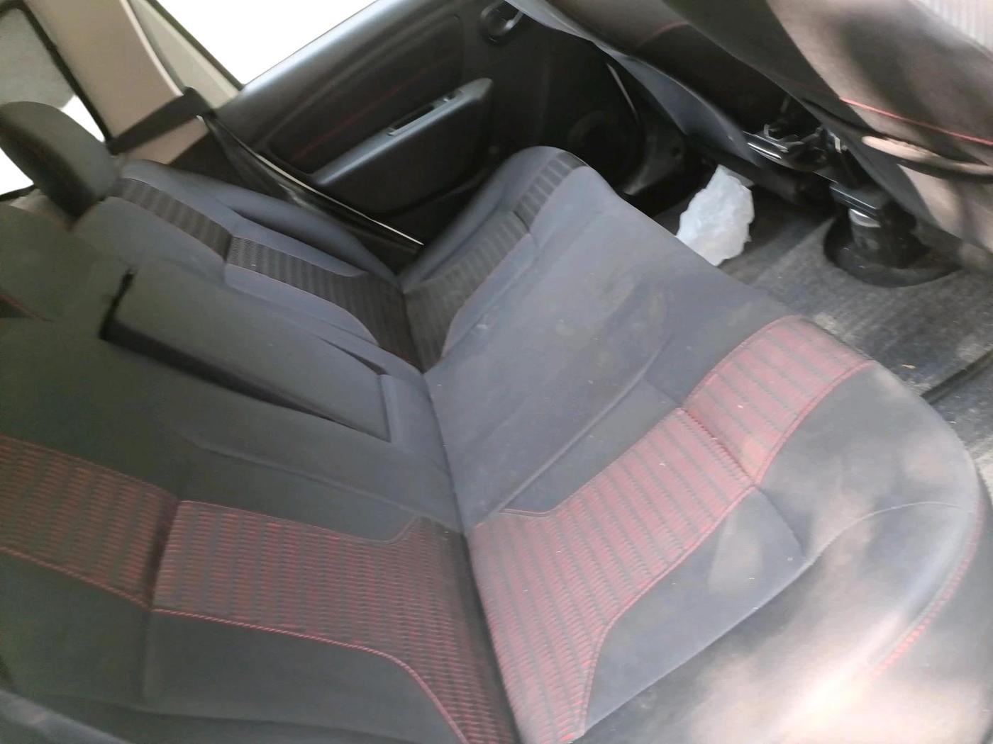 2017 Renault Duster RXS CVT, CNG, Automatic, 85,477 km, interior