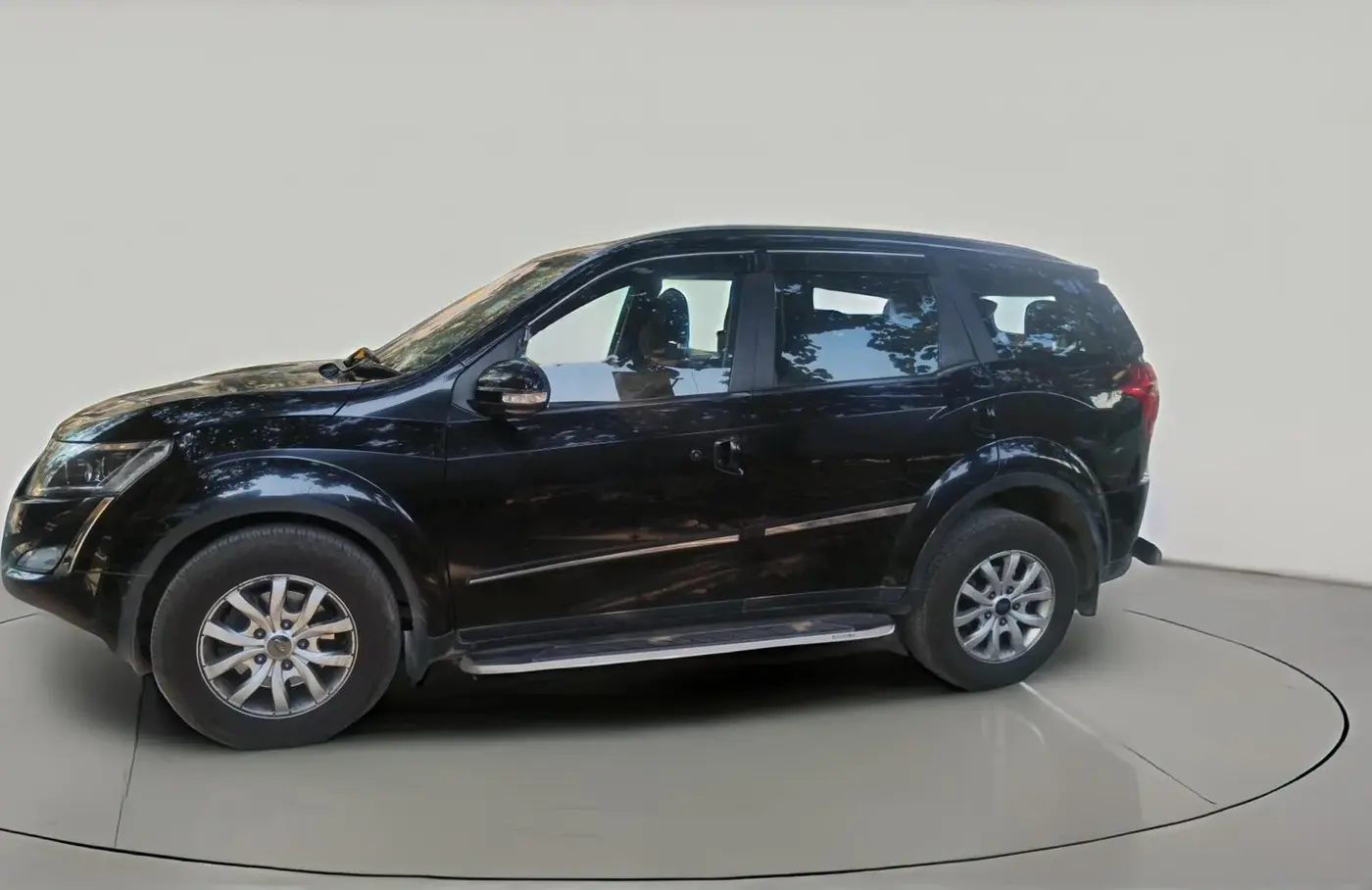 2021 Mahindra XUV500 W9, Diesel, Manual, 73,316 km, exterior