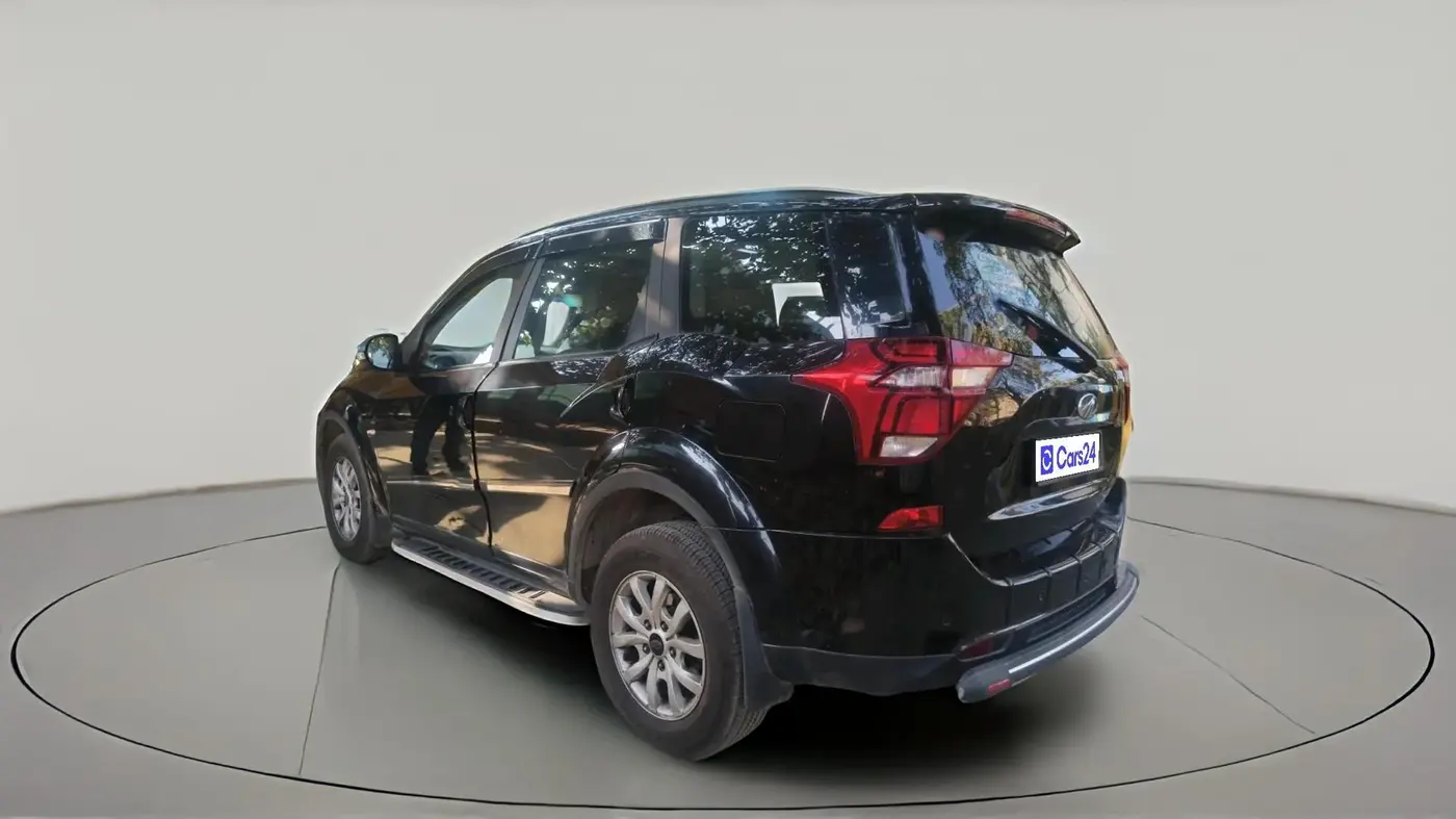2021 Mahindra XUV500 W9, Diesel, Manual, 73,316 km, exterior