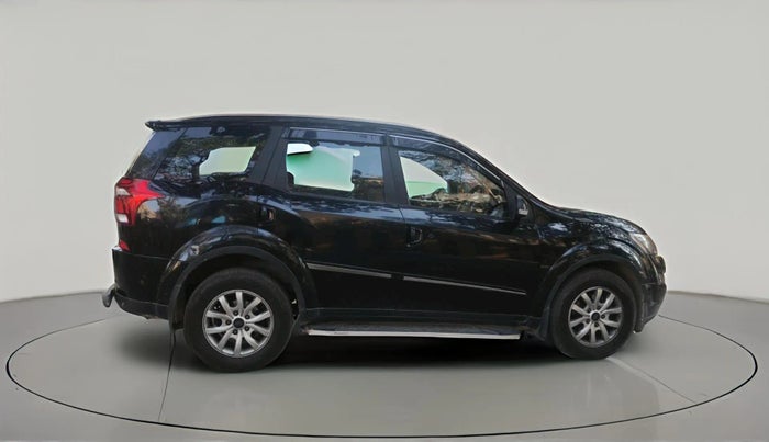2021 Mahindra XUV500 W9, Diesel, Manual, 73,316 km, exterior