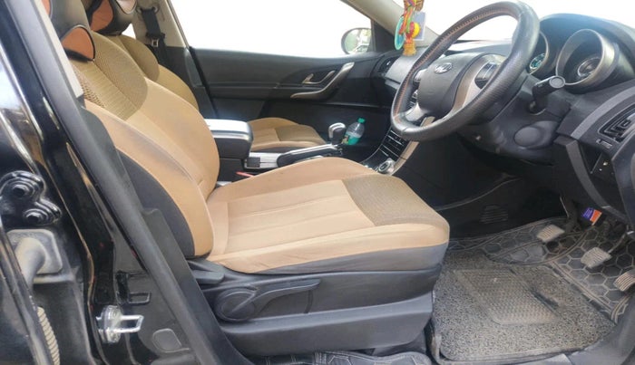 2021 Mahindra XUV500 W9, Diesel, Manual, 73,316 km, interior