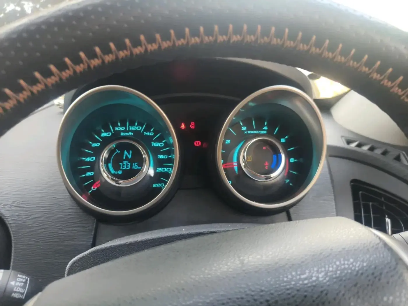 2021 Mahindra XUV500 W9, Diesel, Manual, 73,316 km, interior