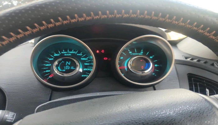 2021 Mahindra XUV500 W9, Diesel, Manual, 73,316 km, interior