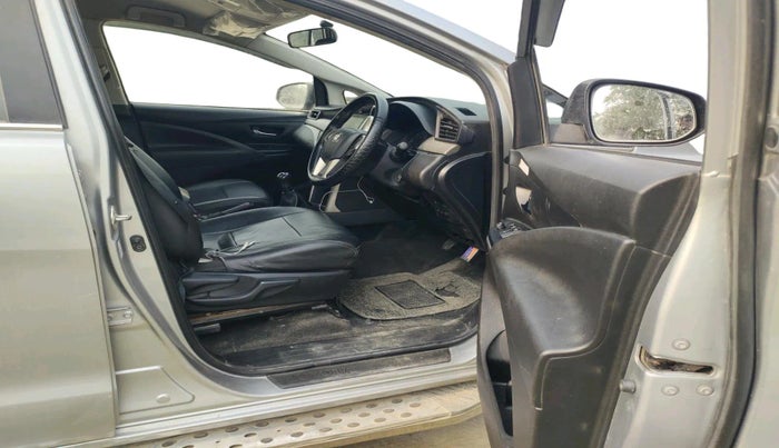 2021 Toyota Innova Crysta 2.4 GX 7 STR, Diesel, Manual, 63,410 km, interior