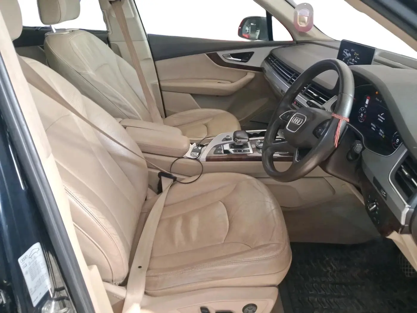 2019 Audi Q7 45 TDI QUATTRO PREMIUM PLUS, Diesel, Automatic, 1,01,833 km, interior