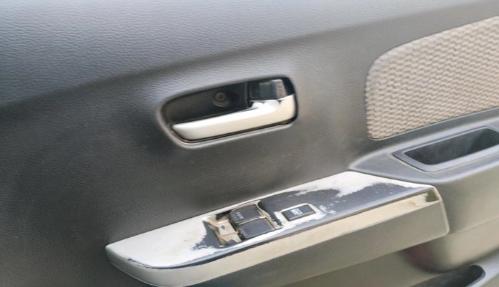 2016 Maruti Wagon R 1.0 LXI CNG, CNG, Manual, 70,451 km, interior